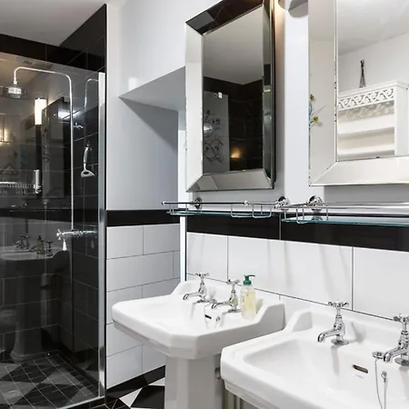 Sleeps 43 Pool Wifi Villa *