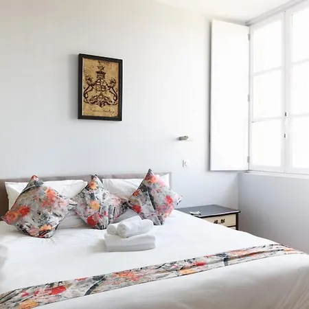 Sleeps 43 Pool Wifi Villa Vernantes